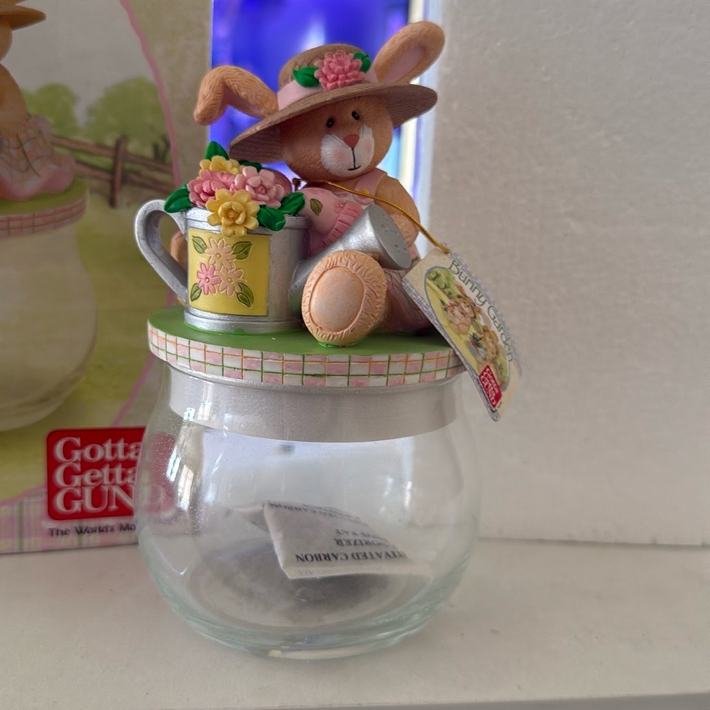 NWB Easter Decor Bunny Garden Holiday Holder Decorative Jar For Candy by Gund
